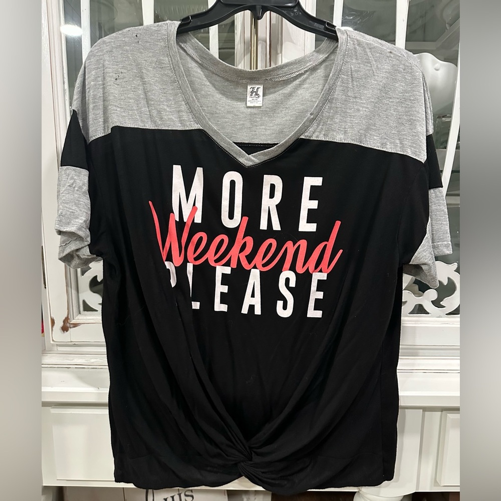 Hybrid & Company Black and Gray Graphic Tee size 2X